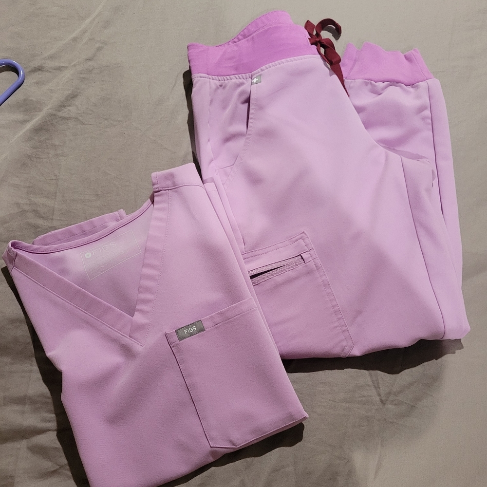 Figs Scrub Set